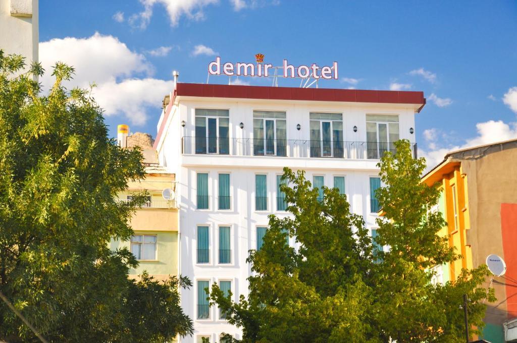 تونجيلي Royal Demir Hotel المظهر الخارجي الصورة