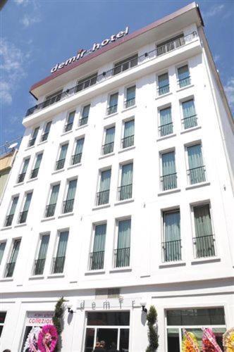 تونجيلي Royal Demir Hotel الغرفة الصورة